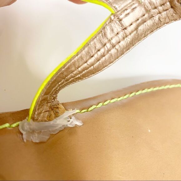 BCBG Paris Neon Silver T Strap Flat Sandals - Picture 6 of 8